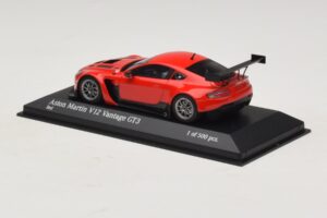 Aston Martin V12 Vantage GT3 Punainen Minichamps 1:43 4371121392 Metalli — kuva 3 / 4
