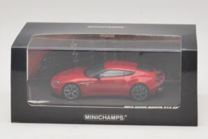 Aston Martin V12 Zagato Punainen Minichamps 1:43 437137220 Metalli — kuva 5 / 5