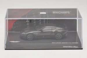 Aston Martin V12 Zagato Scintilla Silver Minichamps 1:43 437137221 Metalli — kuva 4 / 5