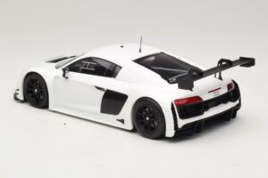 Audi R8 LMS Ultra Valkoinen 2015 Minichamps 1:18 153151100 Metalli — kuva 5 / 6