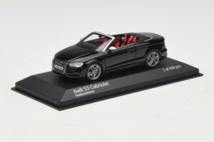 Audi S3 8P Avoauto Musta Minichamps 1:43 437013030 Metalli — kuva 2 / 4