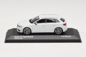 Audi S3 8V Sportback Valkoinen Minichamps 1:43 437013010 Metalli
