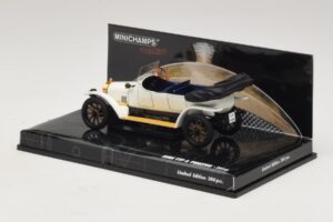Audi Typ A Phaeton Valkoinen Sininen Minichamps 1:43 437019032 Metalli — kuva 3 / 5