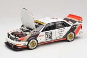 Audi V8 Quattro DTM #45 F. Biela Team AZR 1991 Minichamps 1:18 100911045 Metalli — kuva 2 / 8