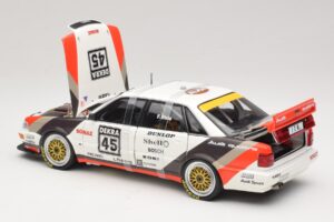 Audi V8 Quattro DTM #45 F. Biela Team AZR 1991 Minichamps 1:18 100911045 Metalli — kuva 5 / 8