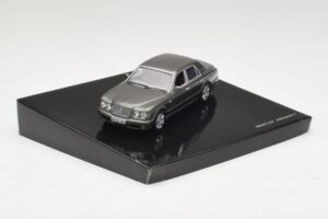 Bentley Arnage T Cypress Grey Minichamps 1:43 BL386 Metalli — kuva 2 / 4