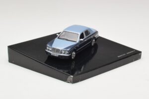Bentley Arnage R Fountain Meteor Minichamps 1:43 BL385 Metalli — kuva 2 / 4
