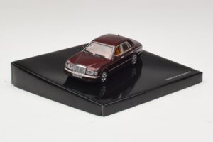 Bentley Arnage R Sunset Red Minichamps 1:43 BL330 Metalli — kuva 2 / 4