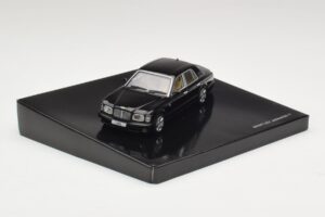 Bentley Arnage T Musta Minichamps 1:43 BL323 Metalli — kuva 2 / 4