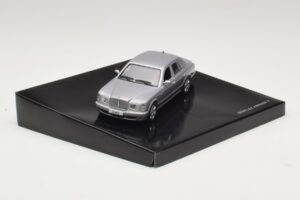 Bentley Arnage T Silver Tempest Minichamps 1:43 BL326 Metalli — kuva 2 / 4