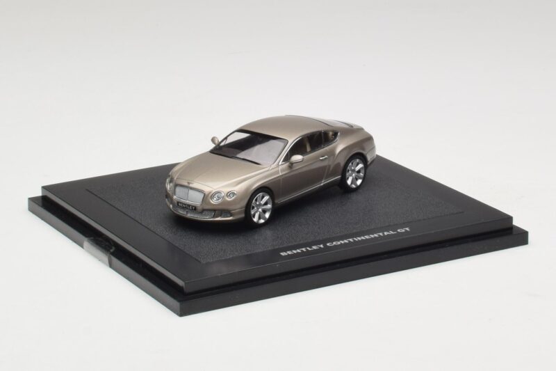 Bentley Continental GT Light Bronze Metallic Minichamps 1:43 Bentley Continental GT Light Bronze Metallic Minichamps 1:43 BL834 Metalli