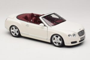 Bentley Continental GTC Valkoinen Korvaava Pakkaus Minichamps 1:18 100139032-R1 Metalli — kuva 6 / 8