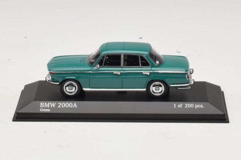 BMW 2000A Vihreä Minichamps 1:43 437023001 Metalli