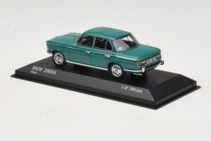 BMW 2000A Vihreä Minichamps 1:43 437023001 Metalli — kuva 3 / 4