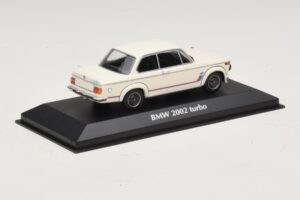 BMW 2002 Turbo Valkoinen Maxichamps 1:43 940022201 Metalli — kuva 2 / 4