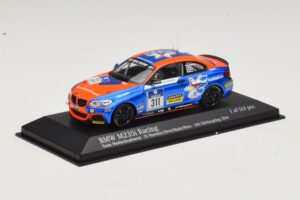 BMW M235i Team Medienkraftwerk #311 Di Martino / Olivo 24 Hours of Nurburgring 2014 Minichamps 1:43 437142411 Metalli — kuva 2 / 4