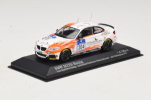 BMW M235i Team Rent2drive #304 Ackermann / Wishkirchen 24 Hours of Nurburgring 2015 Minichamps 1:43 437152504 Metalli — kuva 2 / 4