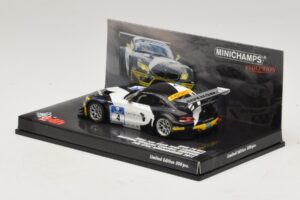 BMW Z4 GT3 Need for Speed Team #4 Hartung / Viebahn 24 Hours of Nürburgring 2011 Minichamps 1:43 437112904 Metalli — kuva 3 / 5