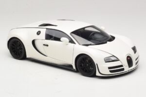 Bugatti Veyron Super Sport Valkoinen Minichamps 1:18 100110844 Metalli — kuva 6 / 8
