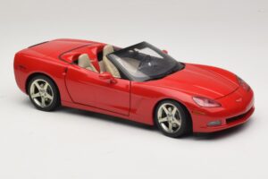 Chevrolet Corvette C6 Avoauto Punainen AUTOart 1:18 71221 Metalli — kuva 6 / 8