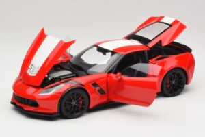 Chevrolet Corvette C7 Grand Sport Punainen ja Valkoiset Raidat AUTOart 1:18 71274 Komposiitti — kuva 2 / 8