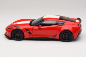 Chevrolet Corvette C7 Grand Sport Punainen ja Valkoiset Raidat AUTOart 1:18 71274 Komposiitti — kuva 4 / 8