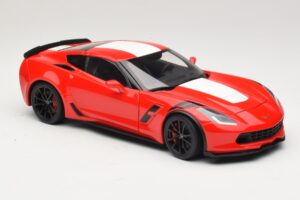 Chevrolet Corvette C7 Grand Sport Punainen ja Valkoiset Raidat AUTOart 1:18 71274 Komposiitti — kuva 6 / 8