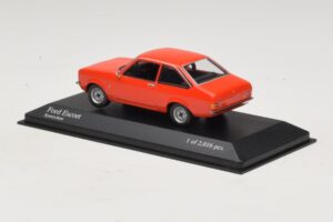 Ford Escort Mk2 Spanish Red Minichamps 1:43 400084100 Metalli — kuva 3 / 4