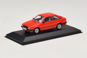 Ford Escort Mk3 3-ovinen Punainen Minichamps 1:43 400085000 Metalli — kuva 2 / 4