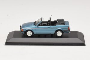 Ford Escort Mk3 Avoauto Sininen Metallinen Minichamps 1:43 400085030 Metalli