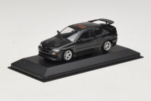Ford Escort RS Cosworth Musta Metallic Minichamps 1:43 430082106 Metalli — kuva 2 / 4