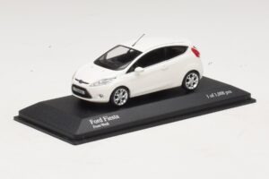 Ford Fiesta Mk6 Valkoinen Minichamps 1:43 400088002 Metalli — kuva 2 / 4