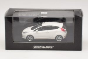 Ford Fiesta Mk6 Valkoinen Minichamps 1:43 400088002 Metalli — kuva 4 / 4