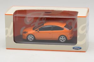 Ford Focus ST Mk2 Electric Orange Minichamps 1:43 400087302 Metalli — kuva 4 / 4