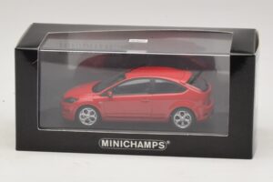 Ford Focus ST Mk2 Punainen Minichamps 1:43 400087301 Metalli — kuva 4 / 4