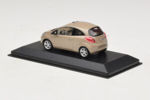 Ford Ka Mk2 Bronze Metallic Minichamps 1:43 FORD007 Metalli — kuva 3 / 4
