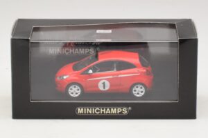 Ford Ka Mk2 Grand Prix Tyylipaketti Punainen Minichamps 1:43 400088201 Metalli — kuva 4 / 4