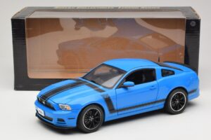 Ford Mustang Boss 302 S197 Sininen Shelby Collectibles 1:18 25414S Metalli — kuva 8 / 8