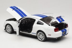 Ford Shelby Cobra GT500 Concept Valkoinen ja Sininen Raita AUTOart 1:18 73052 Metalli — kuva 5 / 8