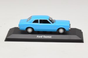 Ford Taunus TC Coupe Vaaleansininen Maxichamps 1:43 940081301 Metalli