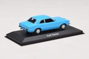 Ford Taunus TC Coupe Vaaleansininen Maxichamps 1:43 940081301 Metalli — kuva 2 / 4