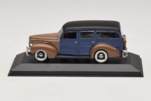 Ford V8 De Luxe Woody Station Wagon Ruskea Sininen Minichamps 1:43 400082112 Metalli