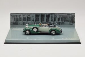 Horch 853 Cabriolet Vihreä Minichamps 1:43 436012034 Metalli