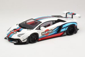 Lamborghini Aventador LB Works Martini Livery AUTOart 1:18 79185 Komposiitti