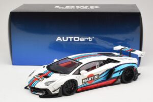 Lamborghini Aventador LB Works Martini Livery AUTOart 1:18 79185 Komposiitti — kuva 8 / 8