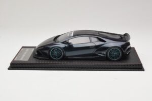 Lamborghini Huracan Liberty Walk Chameleon Blue GS Model 1:18 REMC045 Hartsi — kuva 3 / 7