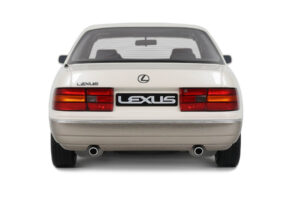 Lexus LS 400 XF10 Diamond White Pearl Otto 1:18 OT1277 Hartsi — kuva 5 / 5