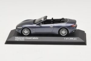 Maserati GranCabrio Harmaa Metallinen Minichamps 1:43 400123931 Metalli
