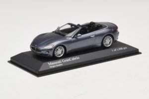 Maserati GranCabrio Harmaa Metallinen Minichamps 1:43 400123931 Metalli — kuva 2 / 4