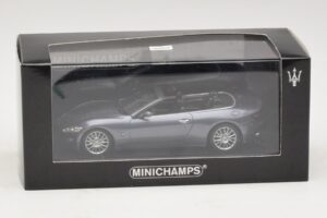 Maserati GranCabrio Harmaa Metallinen Minichamps 1:43 400123931 Metalli — kuva 4 / 4